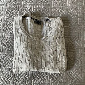 Tommy Hilfiger light grey wool cable knit sweater